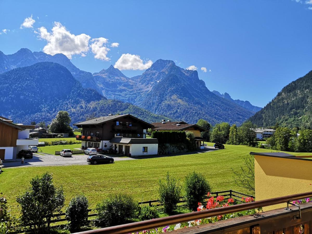 Haus Alpengruss Apartment โลเฟอร์ ภายนอก รูปภาพ